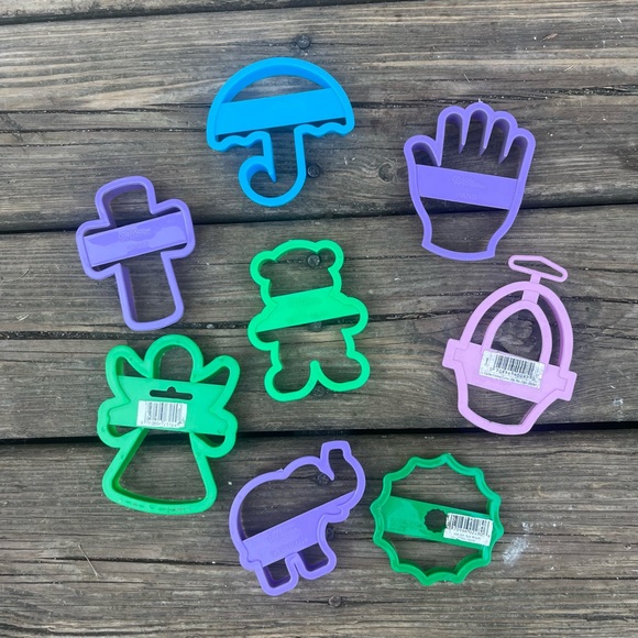 VINTAGE WILTON ASSORTED COOKIE CUTTER BUNDLE OF 8 - Picture 2 of 10